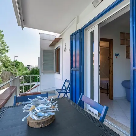 Apartment Blumarine Casa A Due Passi Dalla Lido Marini